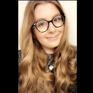 Meet your Posher, Michaela